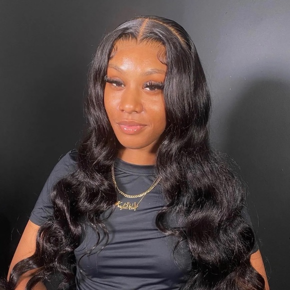 Gorgeous Human Hair Wig - Exquisite Style and Unparalleled Quality! - Picture 1 of 8